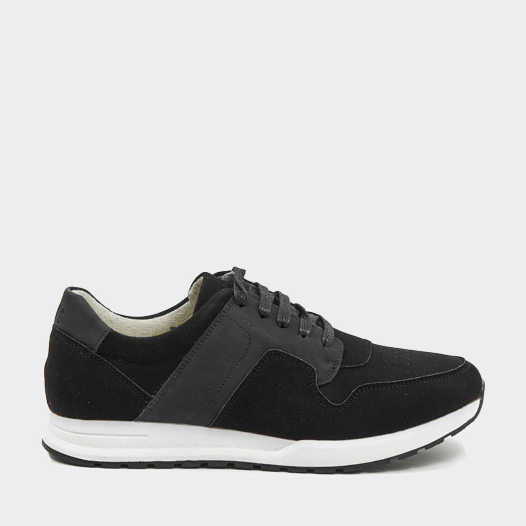 The Weekender Sneaker